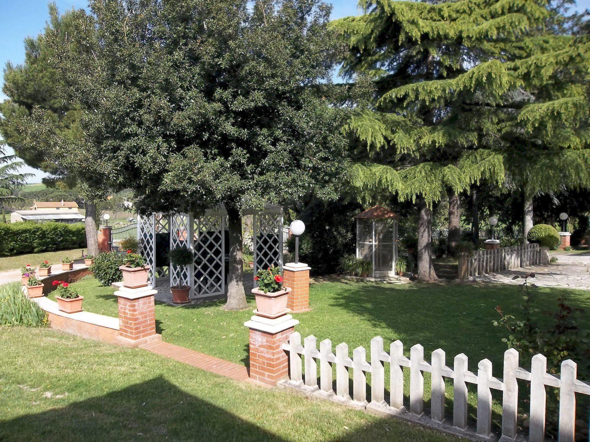 Agriturismo Galeazzi มาร์ซิลิอานา ภายนอก รูปภาพ